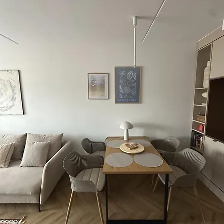 Apartment Mec-2 *